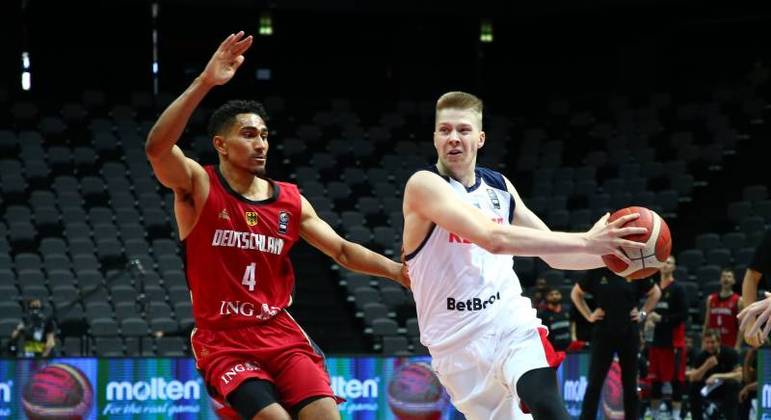 Seleção masculina de basquete perde jogo contra Alemanha e está fora das  Olimpíadas de Tóquio - Jogada - Diário do Nordeste