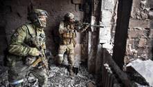 Rússia diz que Kiev proíbe rendição de militares sitiados em Mariupol