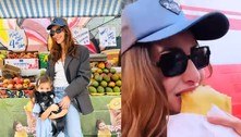Sabrina Sato come pastel na feira com Zoe e lembra da infância com a mãe: 'Programa que eu adorava'
