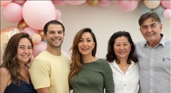 sabrina sato rosto filha