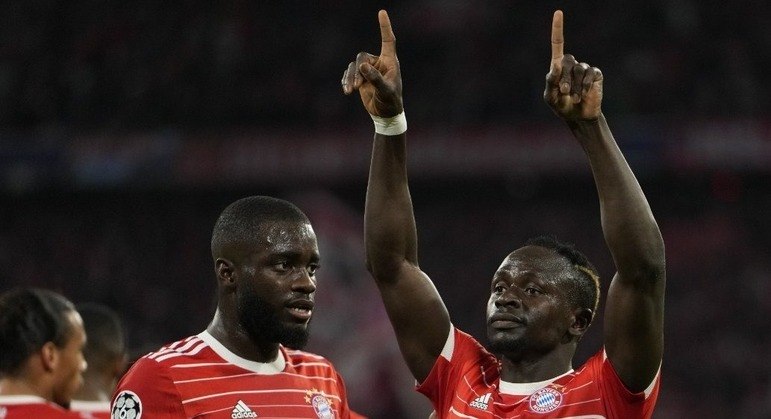 Os gols foram marcados por Sané, que fez dois, Gnabry, Mané e Choupo-Moting
