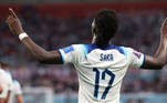 Saka comemora o segundo gol da Inglaterra contra o Irã na Copa do Mundo