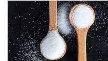 6 maneiras fáceis de reduzir o açúcar e o sal da sua dieta  