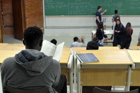 Estudantes de todo o mundo estão sem aula