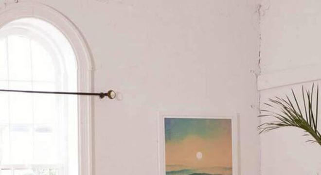 sala-vermelha-com-sofa-foto-urban-outfitter