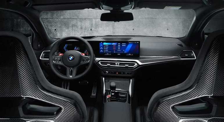 Modelo tem traz painel de instrumentos digital de 12,3 polegadas e central multimídia de 14,9 polegadas com conexão com Android Auto e Apple CarPlay