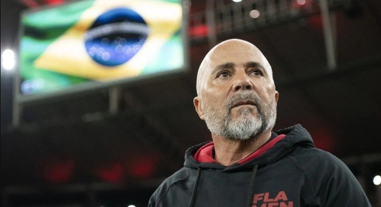 Elenco do Flamengo faz pressão para que Sampaoli seja dispensado depois de não intervir contra a agressão de Pablo Fernández contra Pedro
