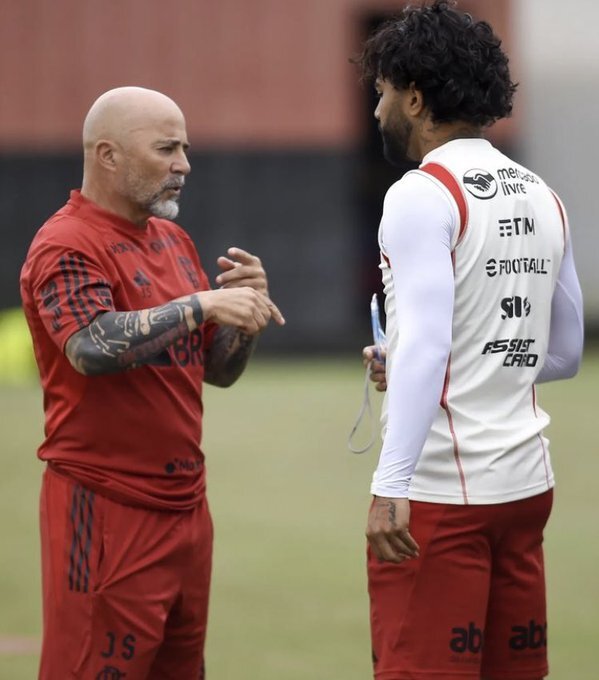 Sampaoli já percebeu quanto Gabigol está mal. E sabe que precisa dos gols do artilheiro
