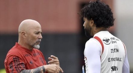 Flamengo vive temporada de recuperação com Sampaoli