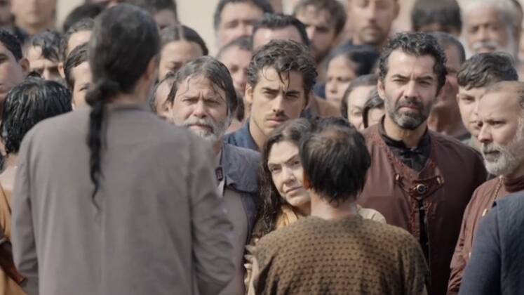 Na mesma fase da trama, o profeta fez um longo discurso para repreender a atitude do povo de exigir um rei para Israel na tentativa de substituir Deus. O Senhor confirmou as palavras de Samuel com uma forte tempestade, que fez todos temerem a Ele. 'Ali, o personagem mostrou que Deus está acima
de tudo', afirmou o ator.  