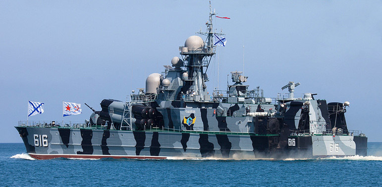 Samum - É um navio-catamarã porta-mísseis que entrou no Agrupamento Mediterrâneo da Marinha da Rússia.  