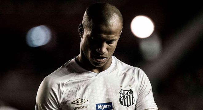 No Santos recebe 400 mil, veja o salário absurdo de Lucas Lima no