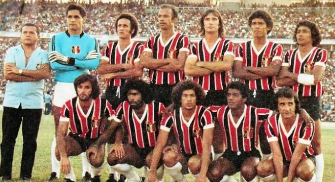 Santa Cruz ficou 35 partidas sem perder entre 1977 e 1978
(Foto: Divulgação)