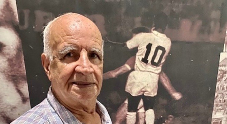 Santaninha foi reserva de Pelé