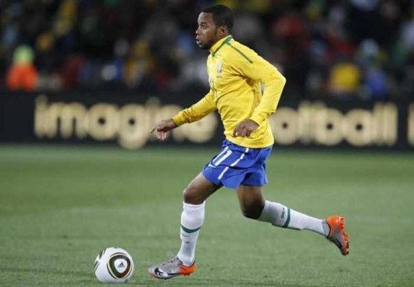SANTOS (24 jogadores) - Último representante: Robinho (Copa do Mundo de 2010). 
