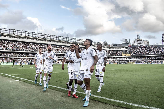 12º lugar: SANTOS (47 pontos) - 36 jogos - Libertadores: 2%/ Sul-Americana: 97.9%/ Próximos jogos: Botafogo (fora de casa) e Fortaleza (em casa).