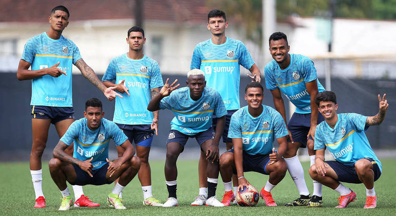 Com 2 jogadores a menos e golaço de Dudu, Botafogo vence o Velo Clube -  Botafogo Futebol SA