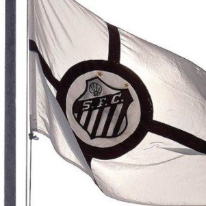 Bandeira hasteada é tradição