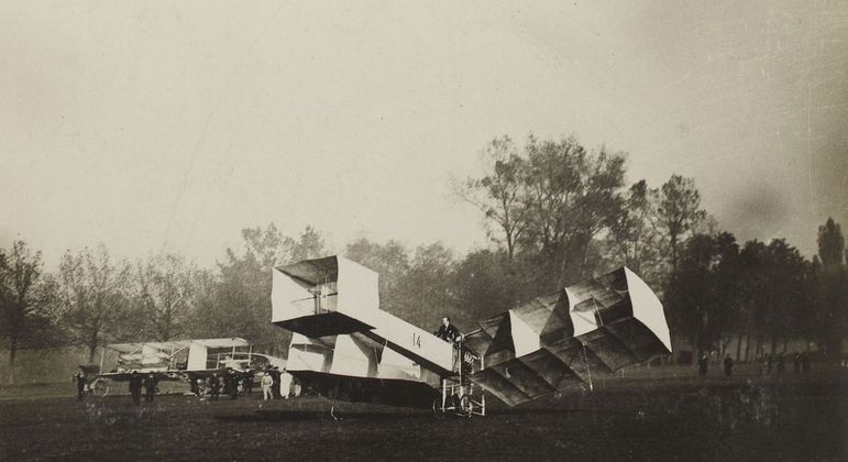 Premier vol il y a 115 ans : Santos Dumont combinait inventions et science – Actualités