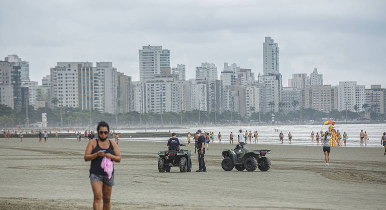 Praias foram fechadas e prefeitos devem endurecer fiscalização