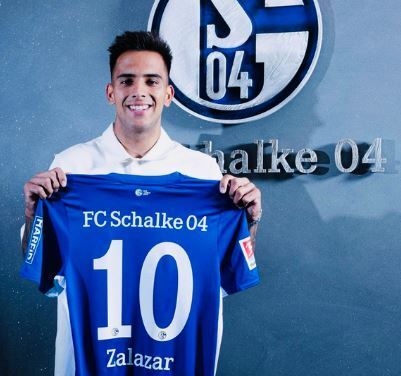 Schalke 04 contrata atacante do Besiktas 