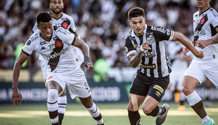 Entenda por que jogo entre Santos e Vasco é fundamental para os dois na  luta contra o rebaixamento - Fotos - R7 Futebol