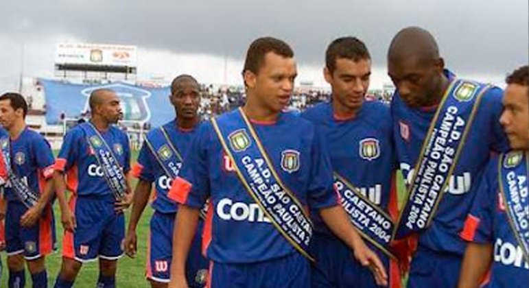 SÃO CAETANO: três participações (2001, 2002 e 2004). 