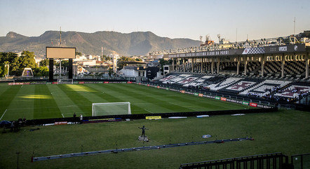 São Januário, estádio do Vasco, segue interditado