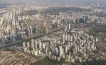 São Paulo é a primeira cidade brasileira do ranking e aparece em 33º lugar. A capital paulista tem 12 milhões de habitantes e é o maior centro cosmopolita e empresarial do país