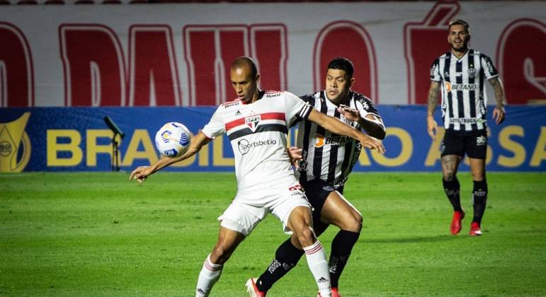São Paulo e Atlético-MG ficam só no empate em jogo fraco do Brasileirão
