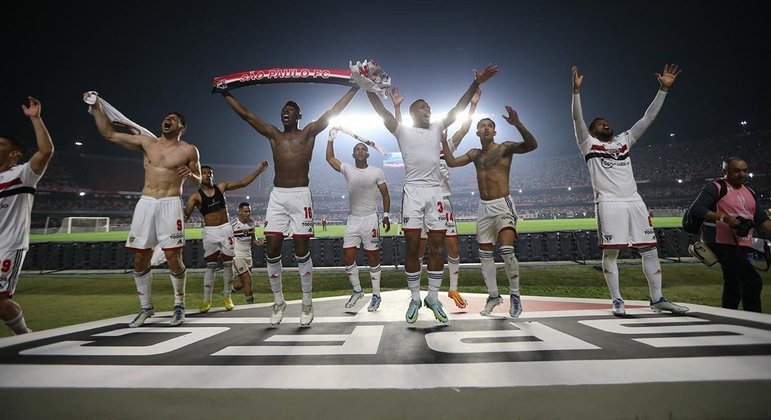 São Paulo comemora classificação para a final da Sul-Americana