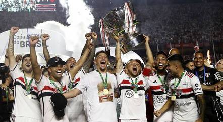 São Paulo comemorando título da Copa do Brasil