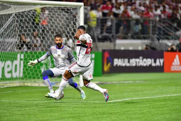 O Tricolor tentou, mas não conseguiu abrir o placar na etapa inicial