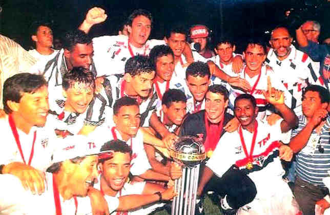 São Paulo x Atlético-MG - 1996 - Copa Master da Conmebol - Campeão: São Paulo - Placar final: 3 a 0