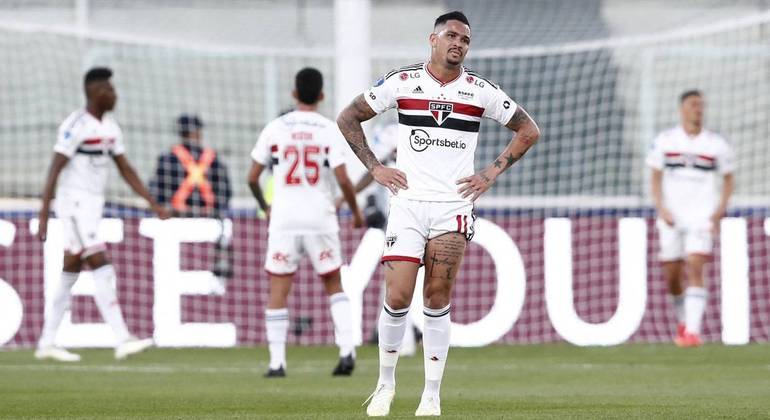 Luciano lamenta derrota do São Paulo na final da Copa Sul-Americana, em Córdoba