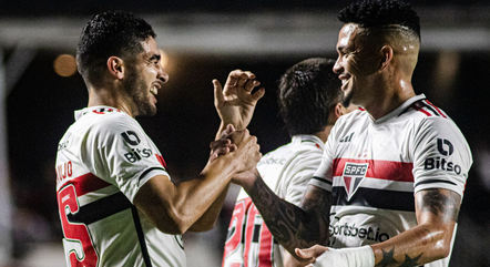 São Paulo perde para o Sport, mas vence nos pênaltis e segue vivo na Copa do Brasil - Esportes - R7 Futebol