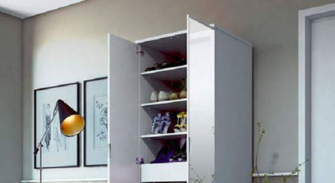 Sapateira com espelho duas portas.