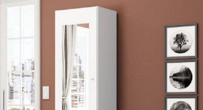 Sapateira com espelho uma porta e duas gavetas com acabamento branco fosco