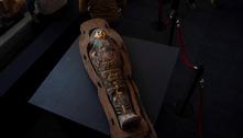 Egito expõe sarcófagos com mais de 2.500 anos