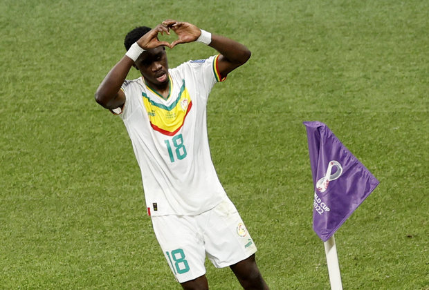 Ismaïla Sarr (Senegal)O jogador tem 24 anos e é reforço do Watford, da Inglaterra. Sarr está em sua segunda Copa do Mundo e, contra o Equador, marcou o seu primeiro gol em um Mundial
