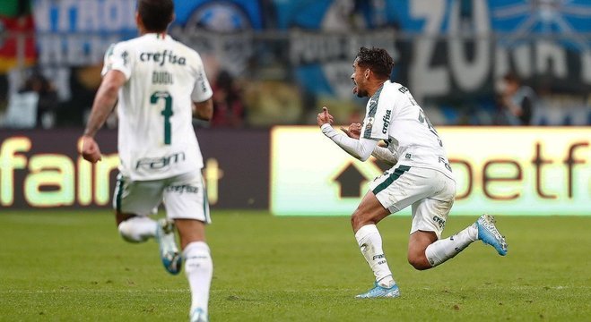 Gustavo Scarpa celebra, Palmeiras 1 X 0 em Porto Alegre