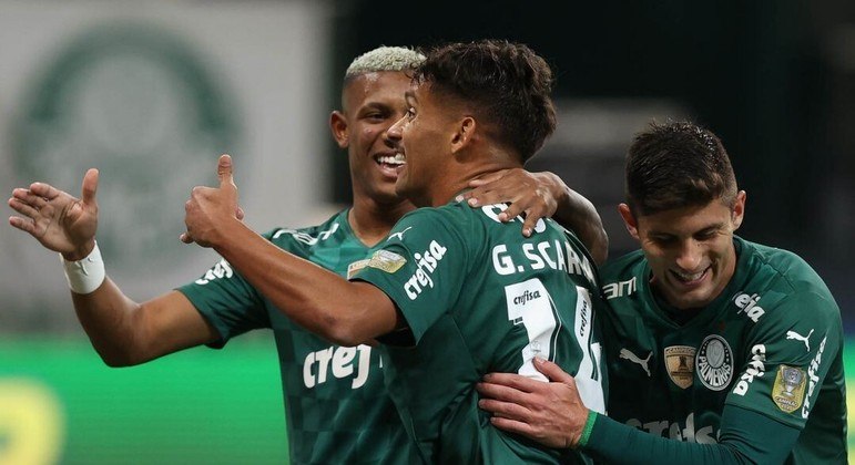 Scarpa e Danilo saíram campeões brasileiros. Em novembro de 2022. Oito meses depois, sem reposição