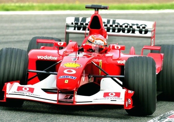 -MICHAEL SCHUMACHER-:B 19 Barcelona 27/04/2002.- El piloto alemán de la escudería Ferrari, Michael Schumacher, con un tiempo de 1,16,364, consiguió la "Pole Position" de la parrilla de salida del Gran Premio de España de F-1 en los entrenamientos oficiales que se celebran en el Circuito de Cataluña de Montmeló (Barcelona). EFE/J.M./Andreu Dalmau