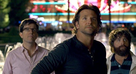 Ed Helms, Bradley Cooper e Zach Galifianakis em 'Se Beber, Não Case! – Parte III'