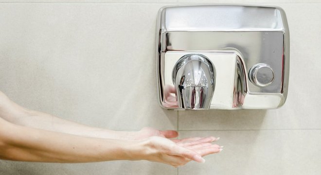 O ar quente ajuda a espalhar micróbios no ambiente