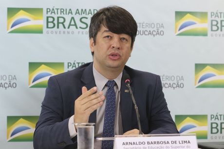 Secretário da Educação Superior, Arnaldo Lima 