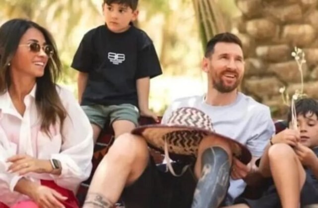 Segundo a imprensa internacional, Messi viajou para o Oriente Médio para fechar um contrato com os árabes para se tornar embaixador do turismo do país. Reprodução/Twitter