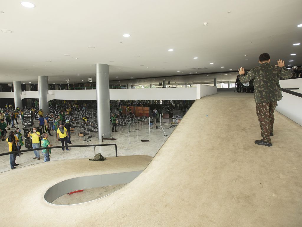 2º andar e mezanino do Planalto no dia da invasão de vândalos, em 8 de janeiro de 2023 (Joedson Alves/Agência Brasil - 8.1.2023)