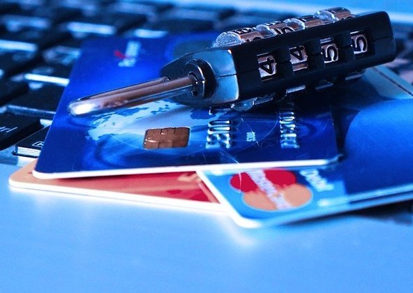 Rolse lembra também que os Bancos e instituições financeiras nunca solicitam dados pessoais e financeiros por mensagens ou ligações. Contatos desse tipo devem ser sempre considerados como uma tentativa de fraude