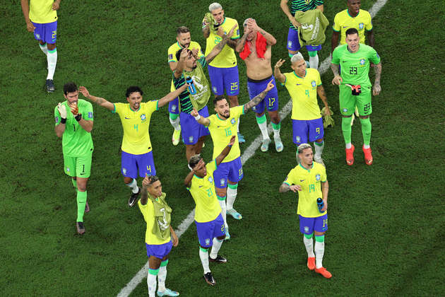 Brasil vence a Suíça e se classifica para as oitavas de final